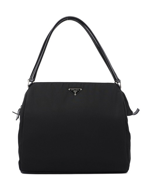 Black Tessuto Chic Shoulder Bag suggérées chez