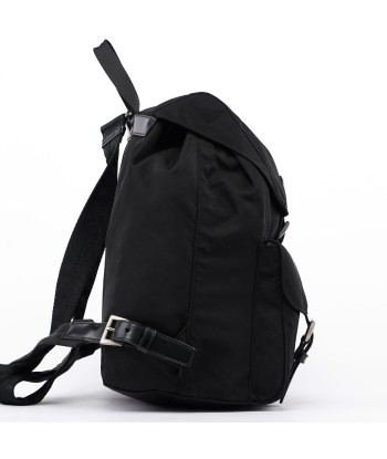 Prada Black Back Pack s'inspire de l'anatomie humaine