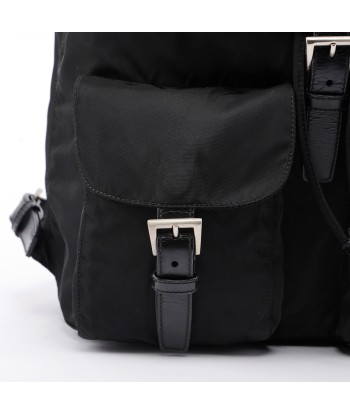 Prada Black Back Pack s'inspire de l'anatomie humaine