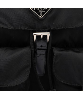 Prada Black Back Pack s'inspire de l'anatomie humaine