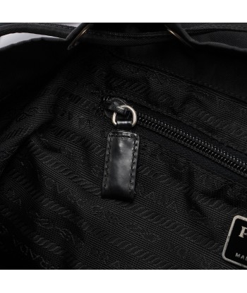 Prada Black Back Pack s'inspire de l'anatomie humaine