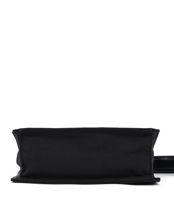 Black Nylon Buckle Shoulder Bag chez Cornerstreet bien 