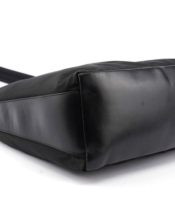 Black Tessuto Shoulder Bag offre 