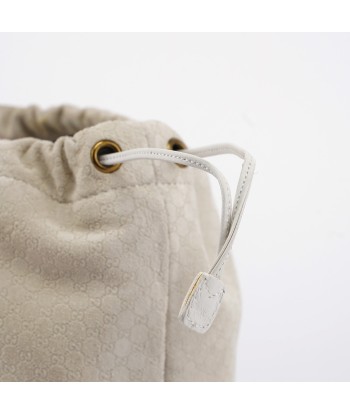 Beige Perforated Leather Drawstring Bag s'inspire de l'anatomie humaine