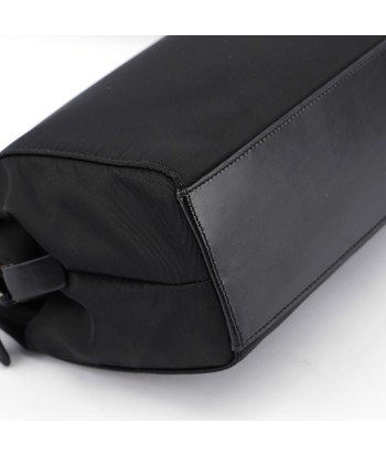 Black Tessuto Chic Shoulder Bag de l' environnement