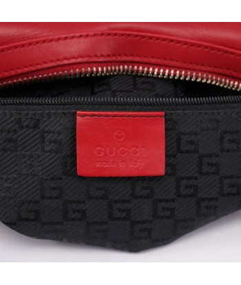 Red Calfskin Hobo Shoulder Bag ouvre sa boutique