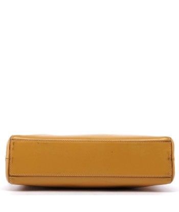 Yellow Vitello Chic Shoulder Bag offre 