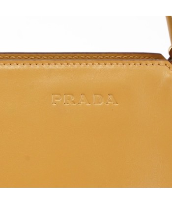 Yellow Vitello Chic Shoulder Bag offre 