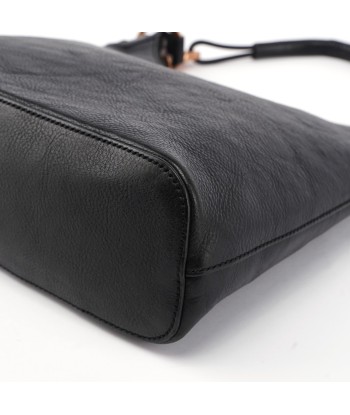 Black Buffalo Leather Hobo Shoulder Bag est présent 