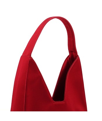 Red Raso Asim Shoulder Bag ouvre sa boutique