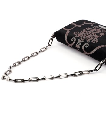 Black Velluto Baroque Chain Bag en stock