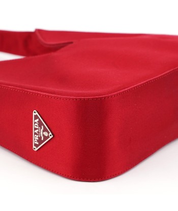 Red Raso Asim Shoulder Bag ouvre sa boutique