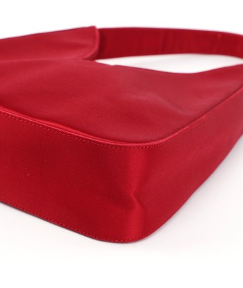 Red Raso Asim Shoulder Bag ouvre sa boutique